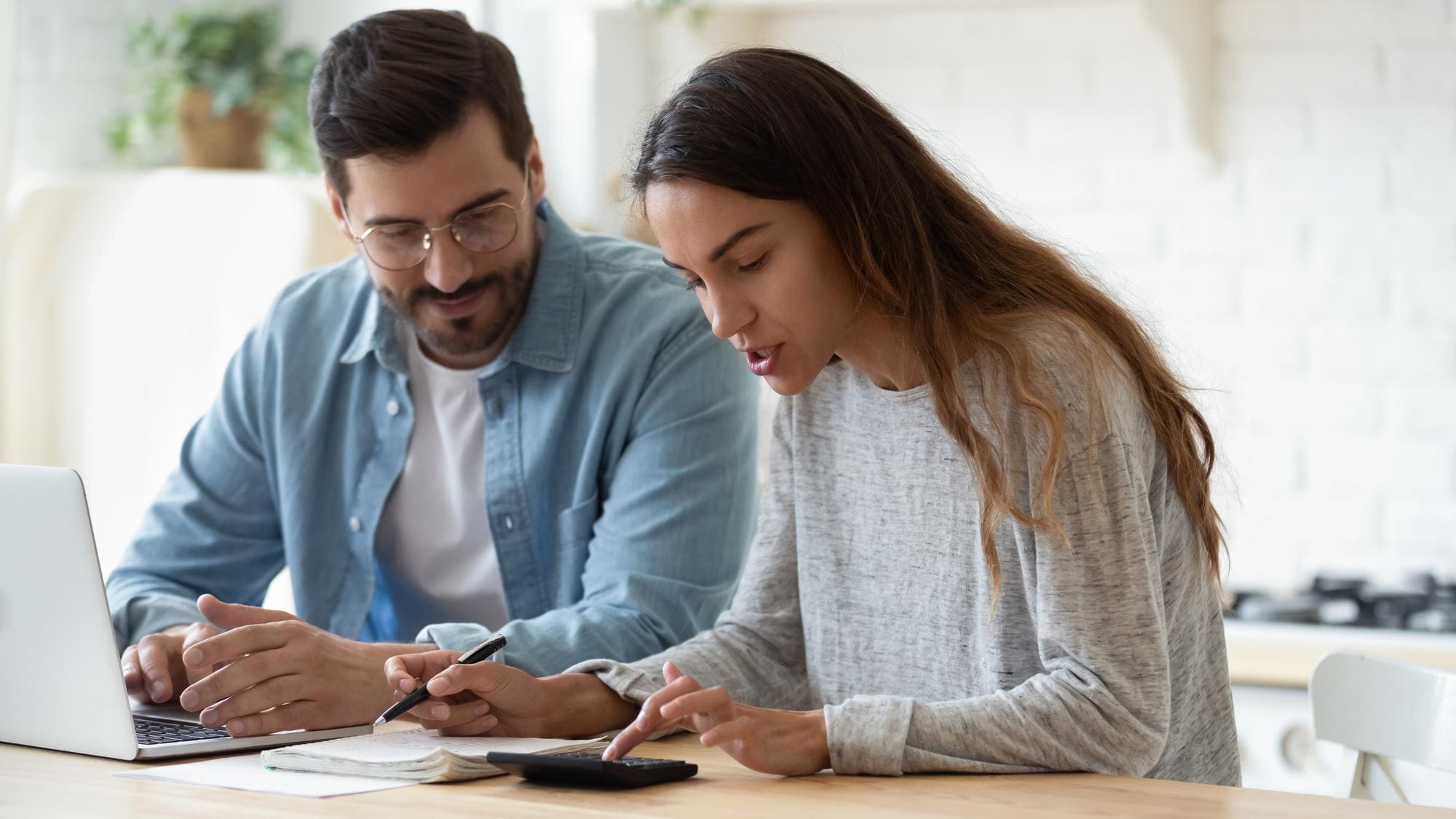 Do you want to renegotiate your loans? What you should know before making decisions